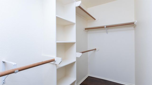 2738 Royal Thistle Drive, Houston, TX 77088