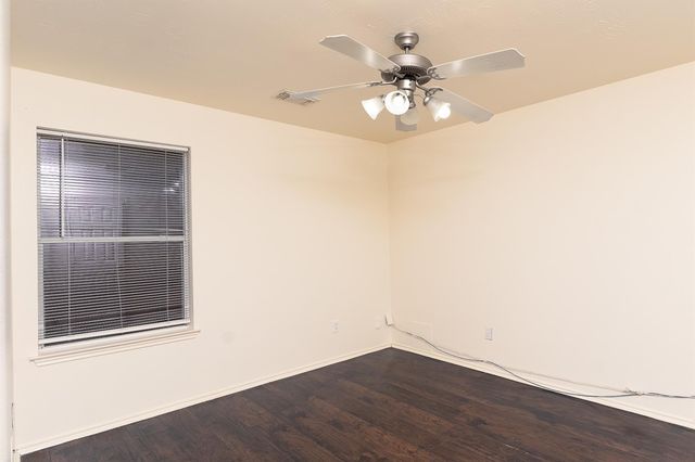 2738 Royal Thistle Drive, Houston, TX 77088