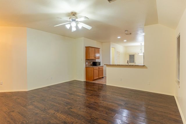 2738 Royal Thistle Drive, Houston, TX 77088