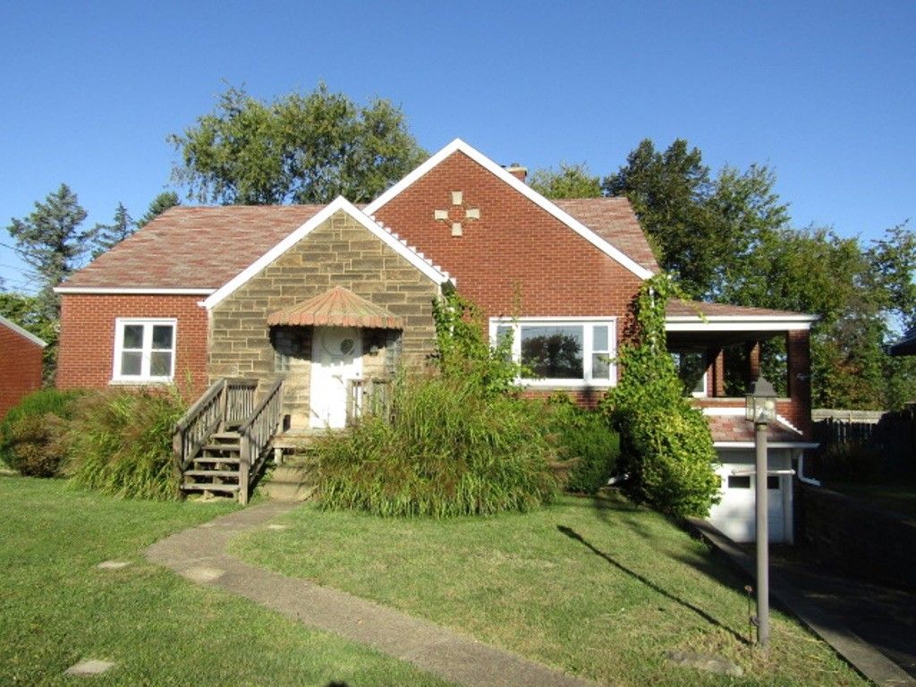 328 Commonwealth Ave, West Mifflin, PA 15122