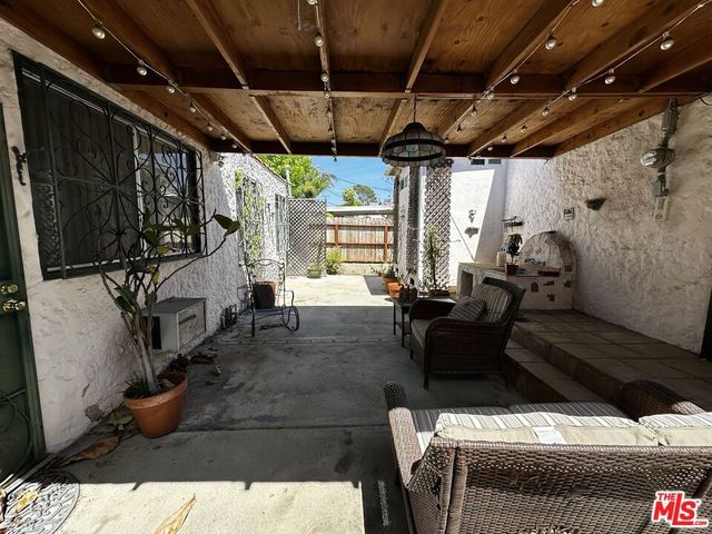 863 Commonwealth Avenue, Venice, CA 90291