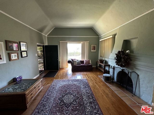863 Commonwealth Avenue, Venice, CA 90291