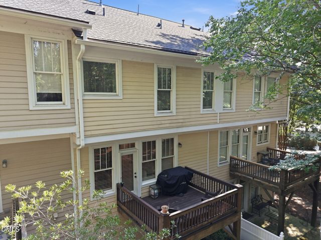 203 Ashton Hall Lane, Raleigh, NC 27609