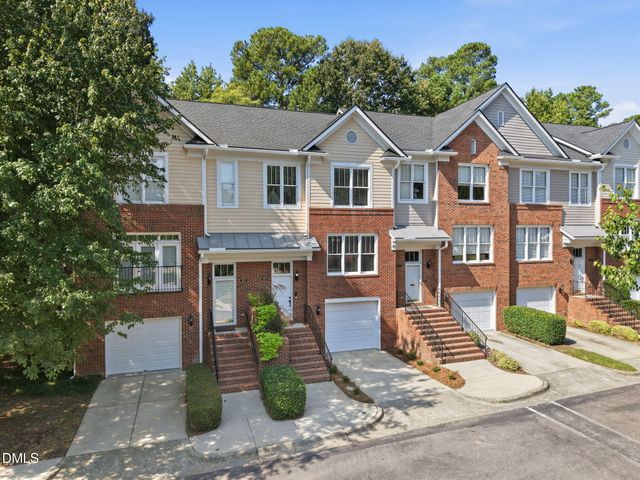 203 Ashton Hall Lane, Raleigh, NC 27609