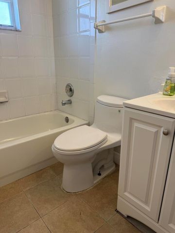 315 NW 7th Avenue, Delray Beach, FL 33444