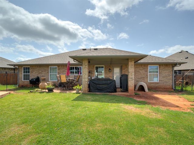 2108 Manderly Court, Norman, OK 73026