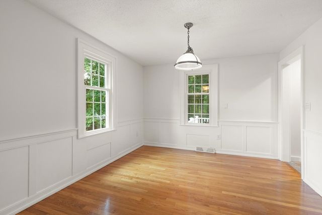 368 Acton Rd, Chelmsford, MA 01824