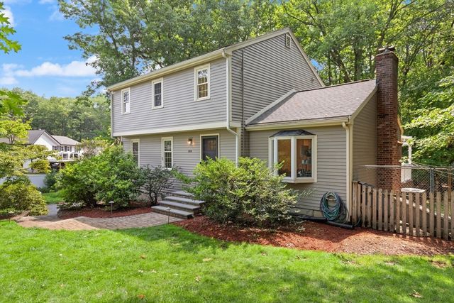 368 Acton Rd, Chelmsford, MA 01824