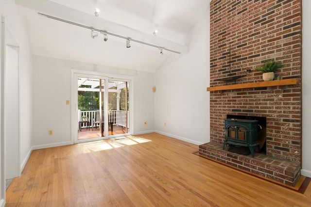368 Acton Rd, Chelmsford, MA 01824