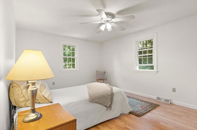 368 Acton Rd, Chelmsford, MA 01824