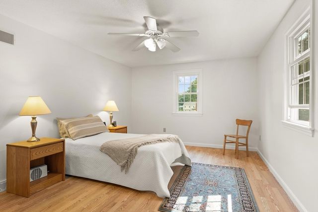 368 Acton Rd, Chelmsford, MA 01824