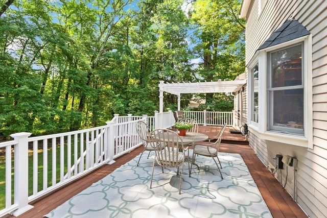 368 Acton Rd, Chelmsford, MA 01824