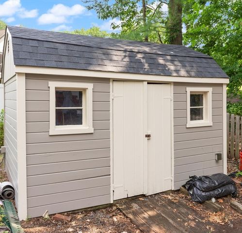 368 Acton Rd, Chelmsford, MA 01824