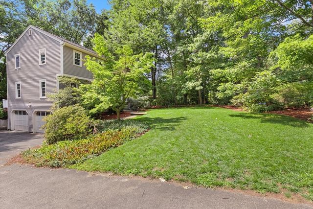 368 Acton Rd, Chelmsford, MA 01824