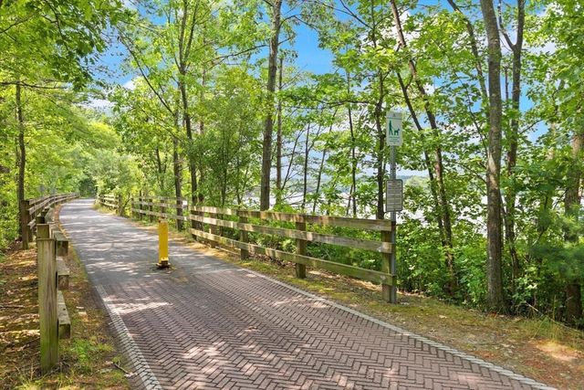 368 Acton Rd, Chelmsford, MA 01824