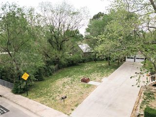 407 S College Avenue, Fayetteville, AR 72701
