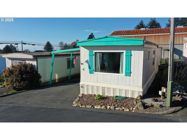 15765 S HIGHWAY 101 4, Brookings, OR 97415