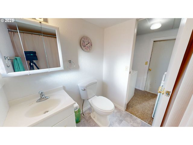 15765 S HIGHWAY 101 4, Brookings, OR 97415