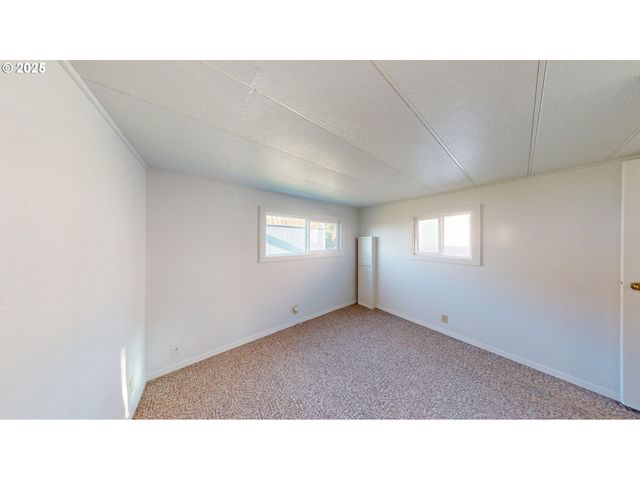 15765 S HIGHWAY 101 4, Brookings, OR 97415