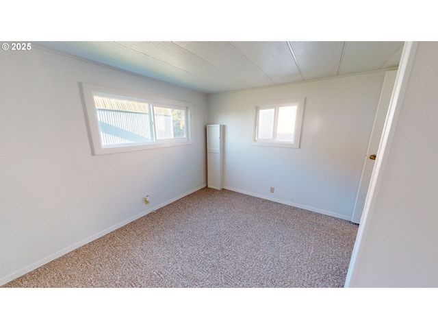15765 S HIGHWAY 101 4, Brookings, OR 97415
