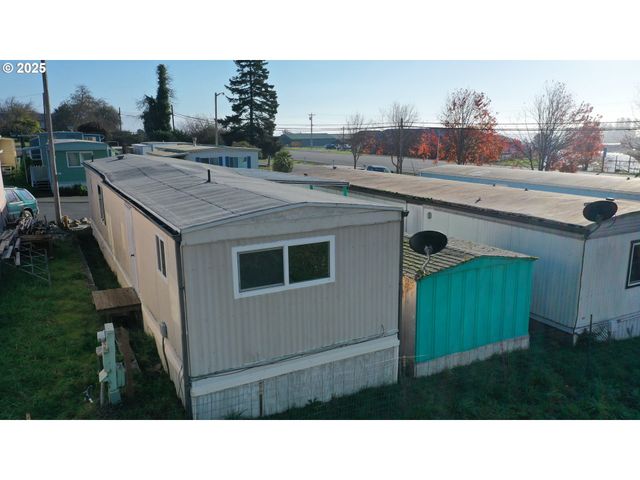 15765 S HIGHWAY 101 4, Brookings, OR 97415