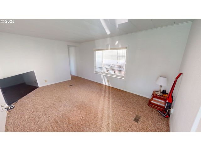 15765 S HIGHWAY 101 4, Brookings, OR 97415