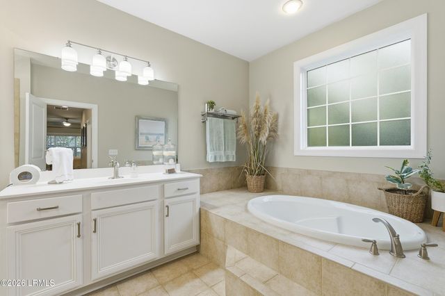 48 Lakes Crossing, Bluffton, SC 29910