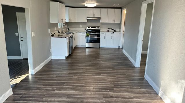 749 E Pleasant Street, Coalinga, CA 93210