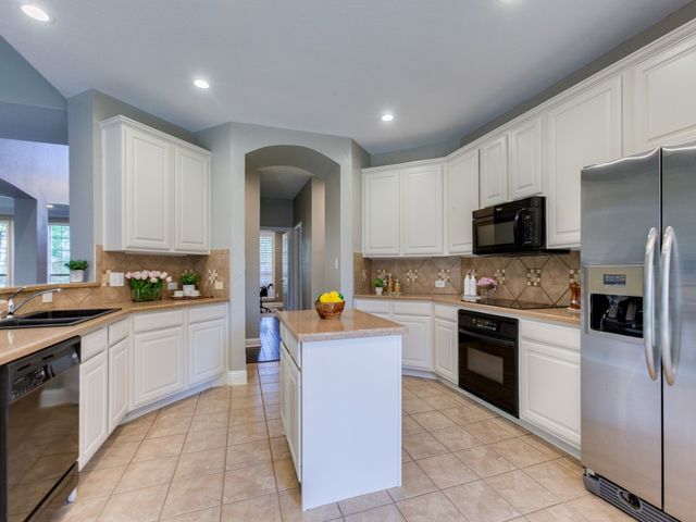 421 Shady Oaks Drive, Murphy, TX 75094