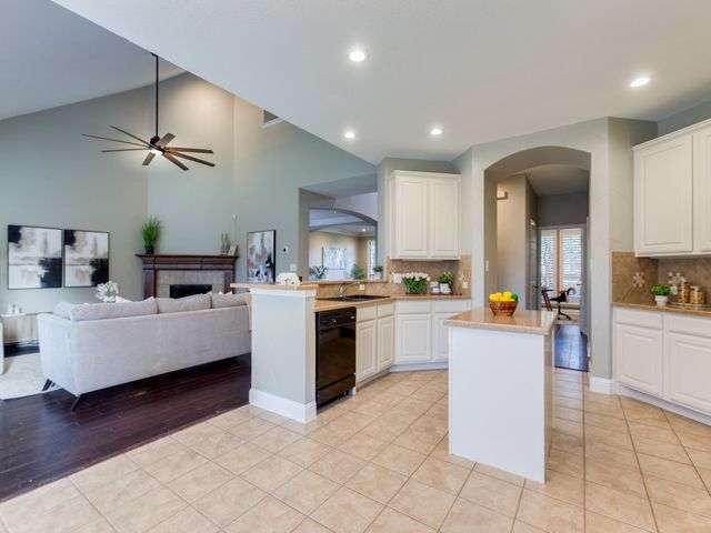421 Shady Oaks Drive, Murphy, TX 75094