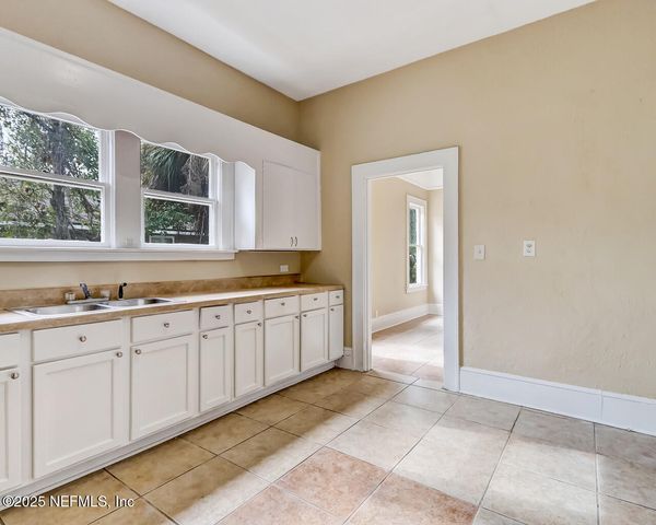 411 KING Street, Jacksonville, FL 32204