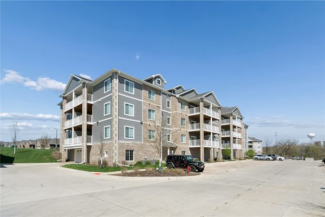 2871 Spring Rose Circle 201, Coralville, IA 52241