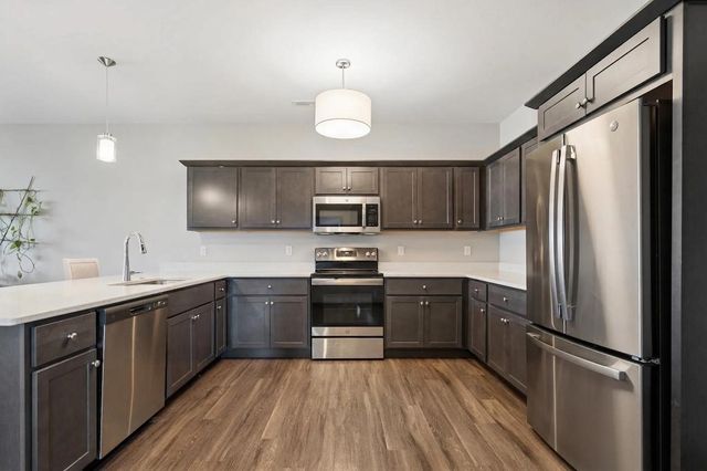 2871 Spring Rose Circle 201, Coralville, IA 52241