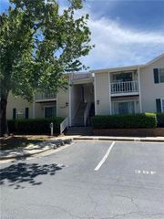 5639 Hornaday Road G, Greensboro, NC 27409