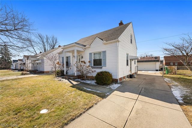 280 E 328th Street, Willowick, OH 44095