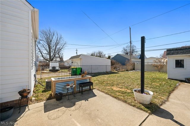 280 E 328th Street, Willowick, OH 44095