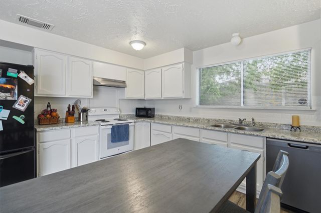 16131 Highlander Drive, Houston, TX 77082