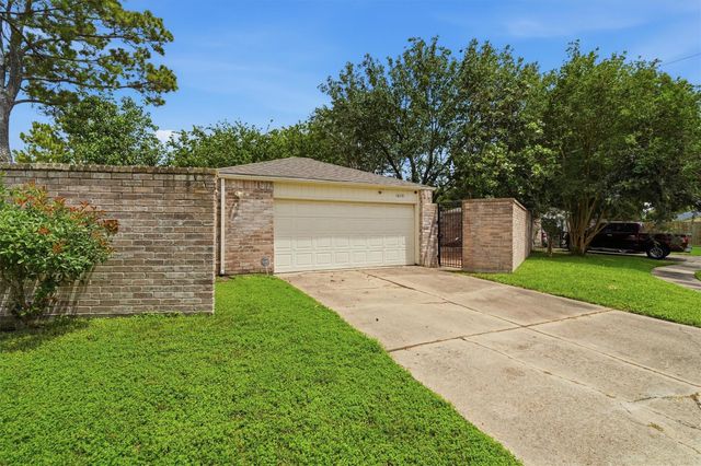 16131 Highlander Drive, Houston, TX 77082