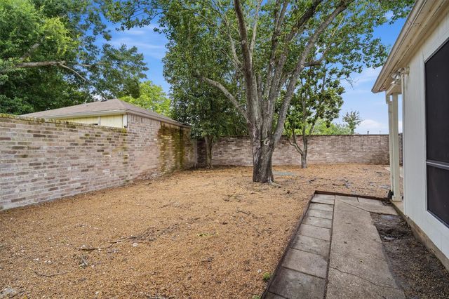 16131 Highlander Drive, Houston, TX 77082