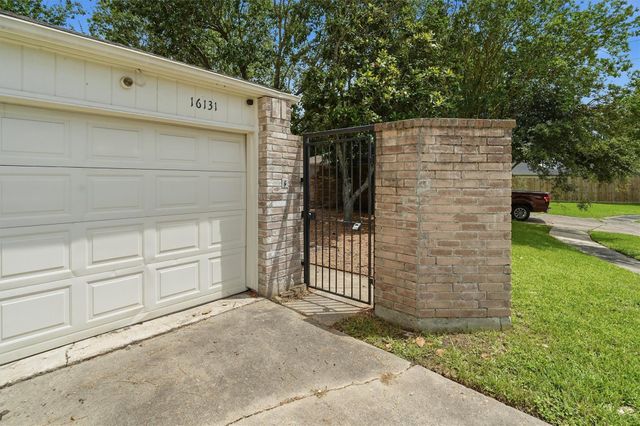 16131 Highlander Drive, Houston, TX 77082