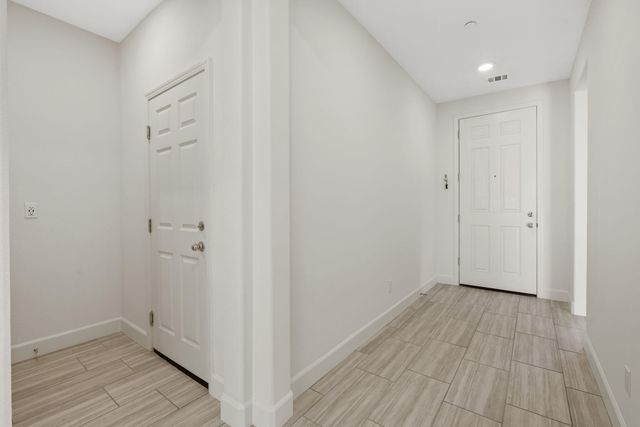 3516 E Seeger Avenue, Visalia, CA 93292