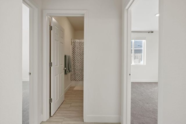 3516 E Seeger Avenue, Visalia, CA 93292