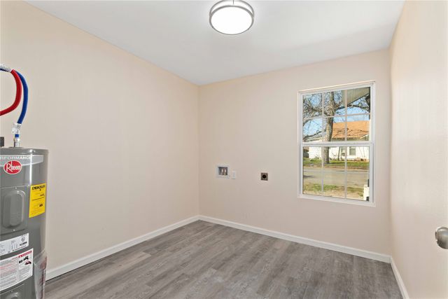 1701 1st Street, Brownwood, TX 76801