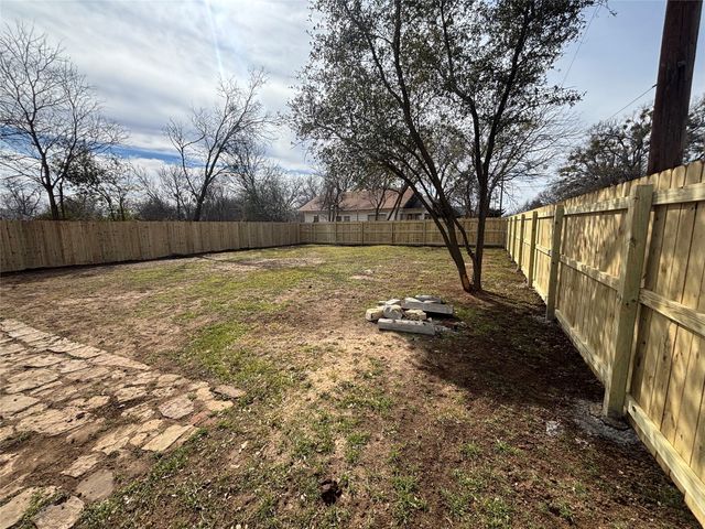 1701 1st Street, Brownwood, TX 76801