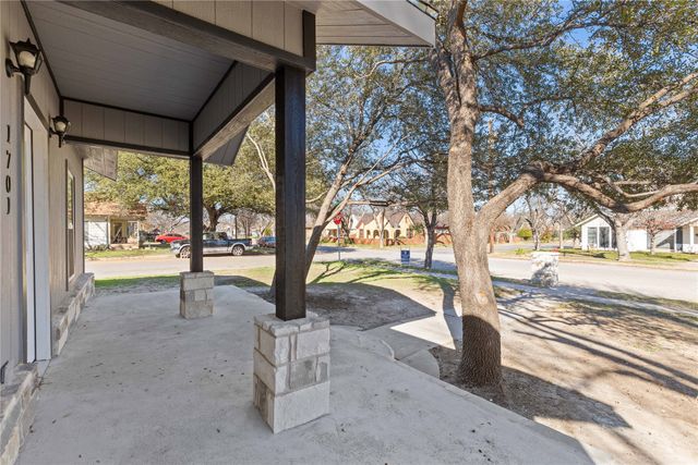 1701 1st Street, Brownwood, TX 76801