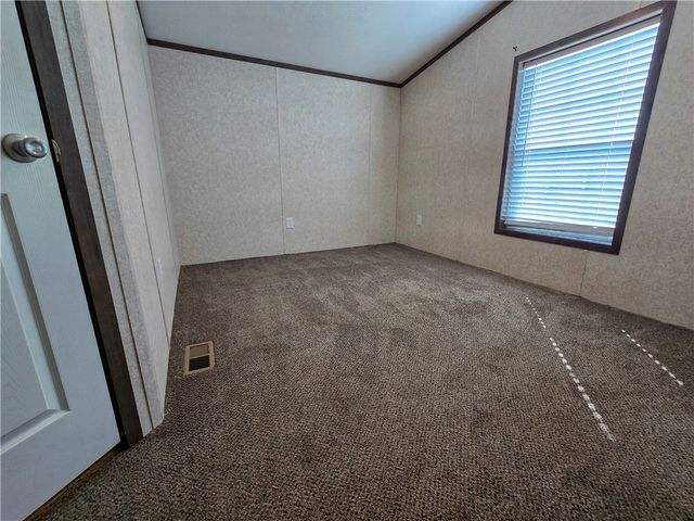 307 Persian Ln, Unity Twp, PA 15650