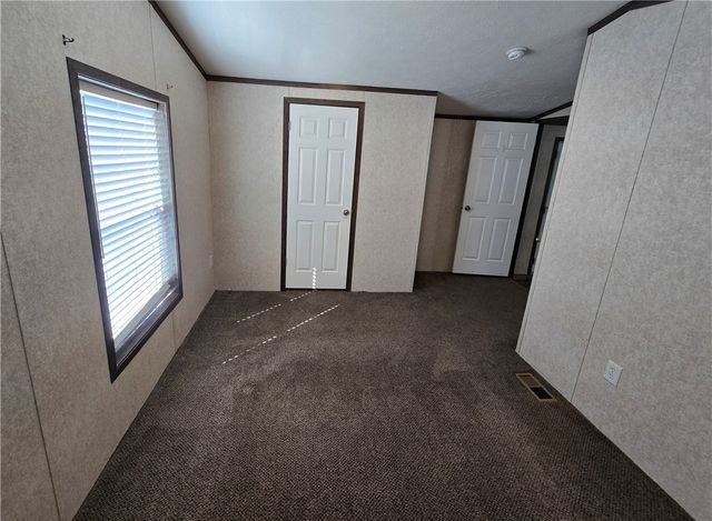 307 Persian Ln, Unity Twp, PA 15650