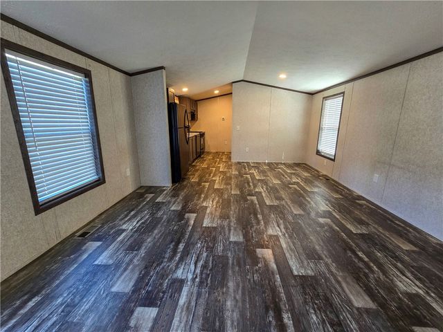 307 Persian Ln, Unity Twp, PA 15650