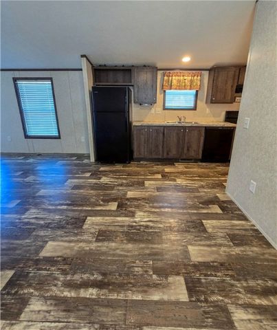 307 Persian Ln, Unity Twp, PA 15650