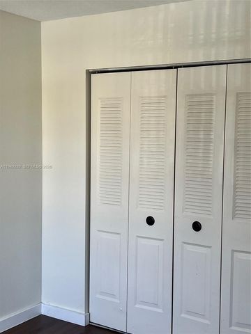 10431 N Kendall Dr D314, Miami, FL 33176